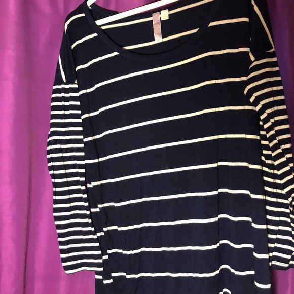 Sweater - Picture 2 of 4